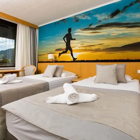 Kompas Hotel 4*
