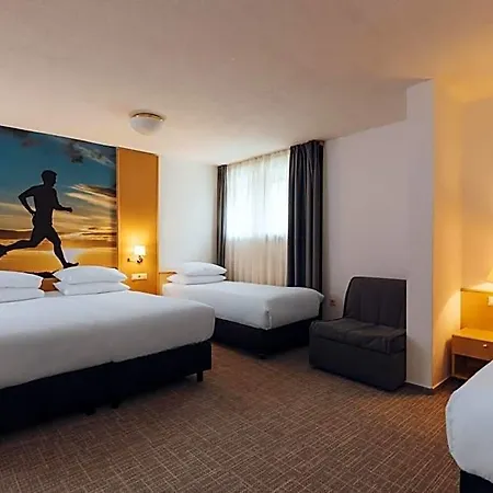Hotel Kompas 4*